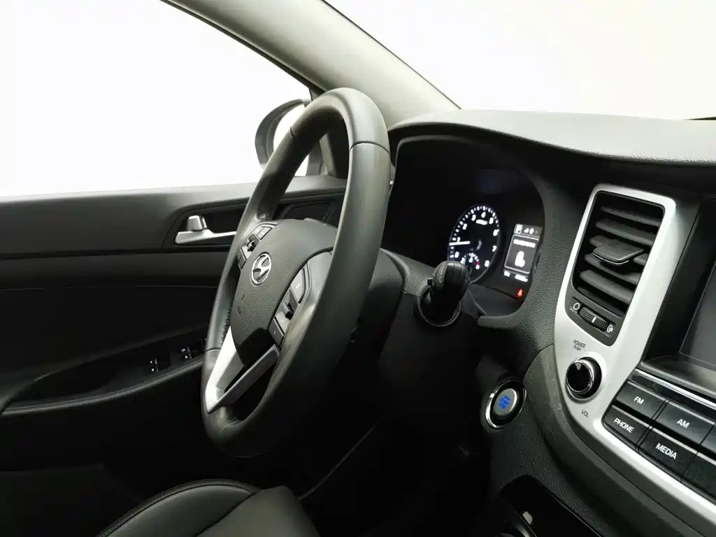 Hyundai Tucson — миниатюра 22