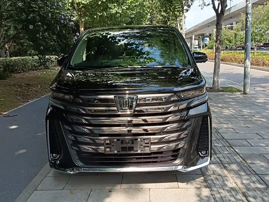 Toyota Vellfire 2024 2.5L Executive