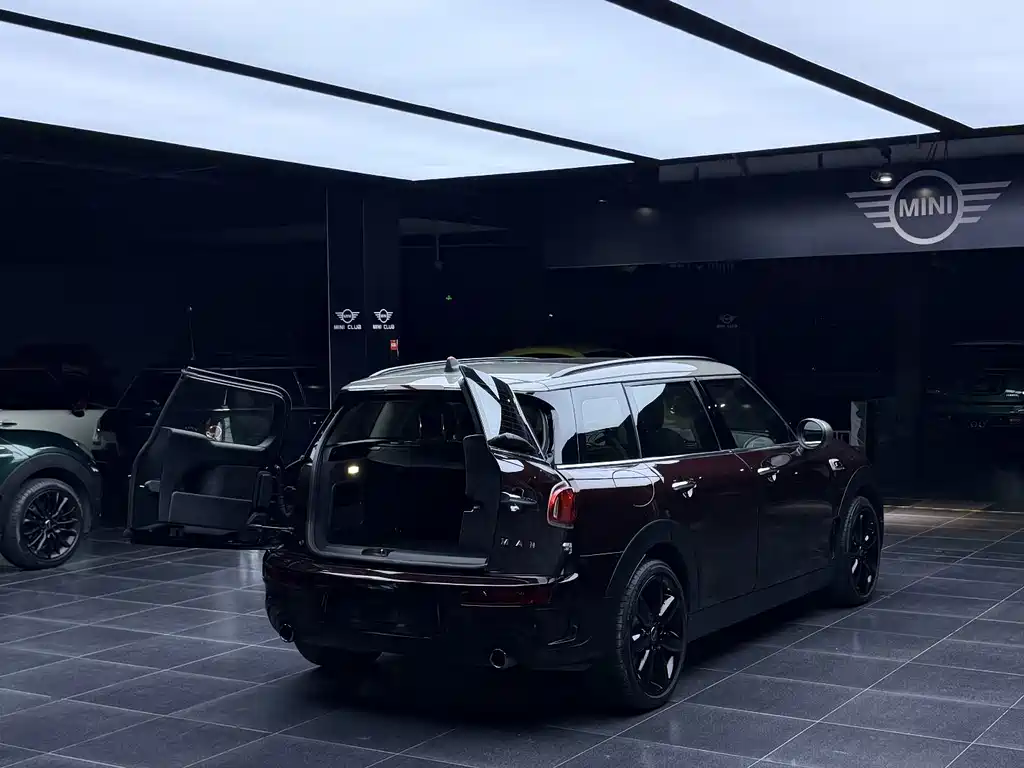 MINI Mini Clubman — миниатюра 6