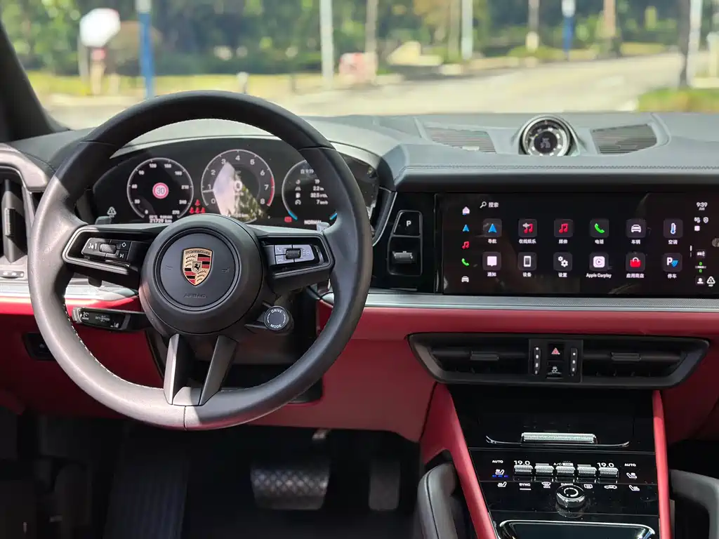 Porsche Cayenne — миниатюра 7
