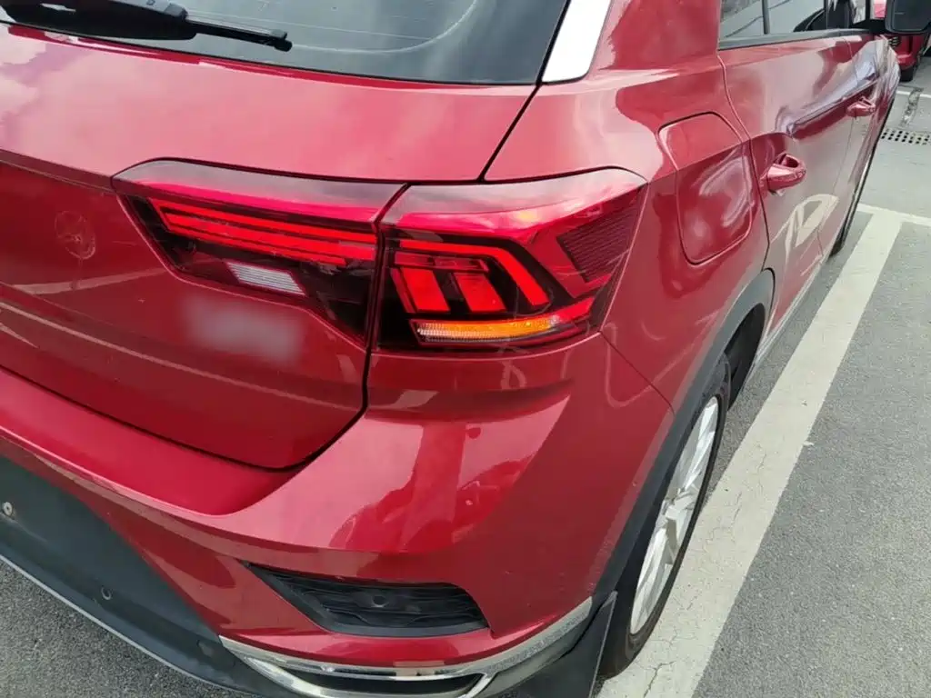 Volkswagen T-Roc — миниатюра 8