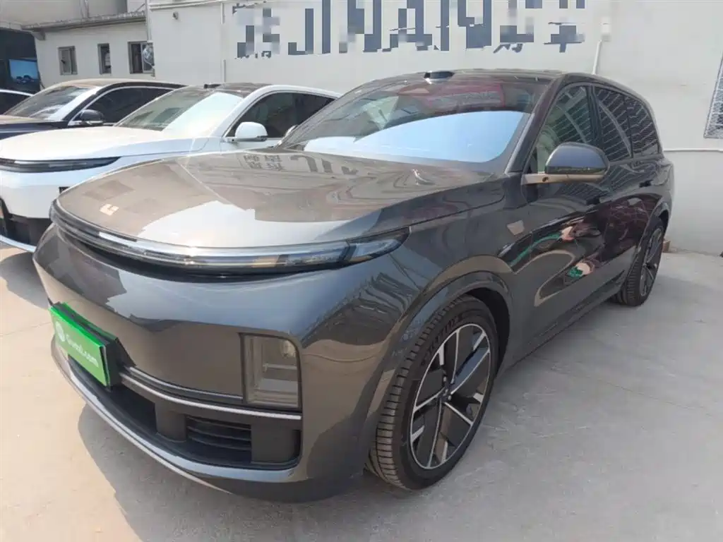Li Auto Li L9 2025