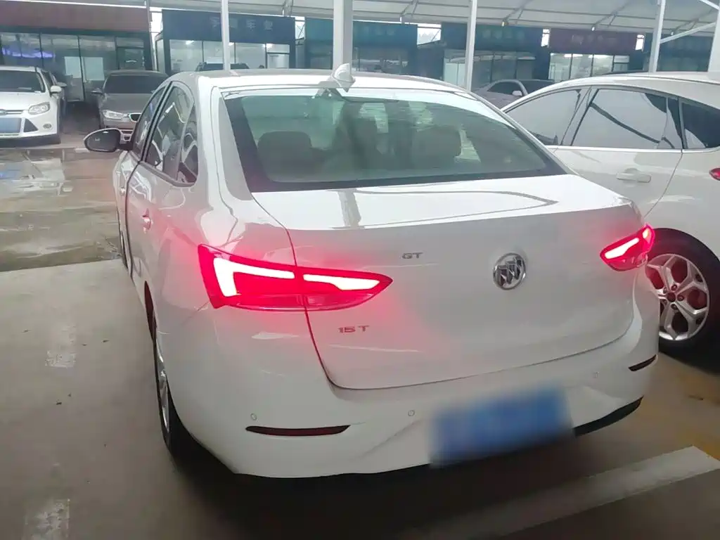 Buick Excelle — миниатюра 5