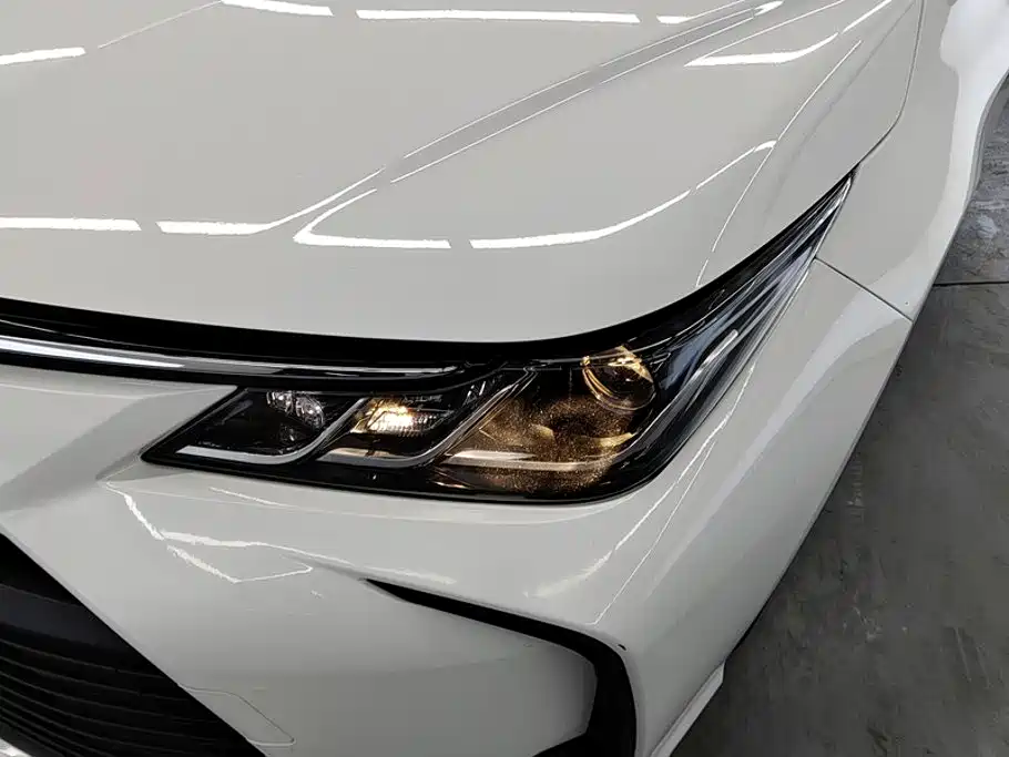 Toyota Corolla — миниатюра 5