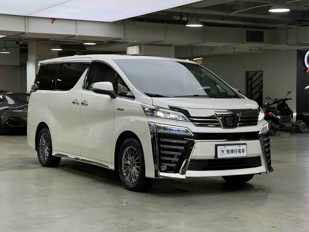 Toyota Vellfire — миниатюра 3
