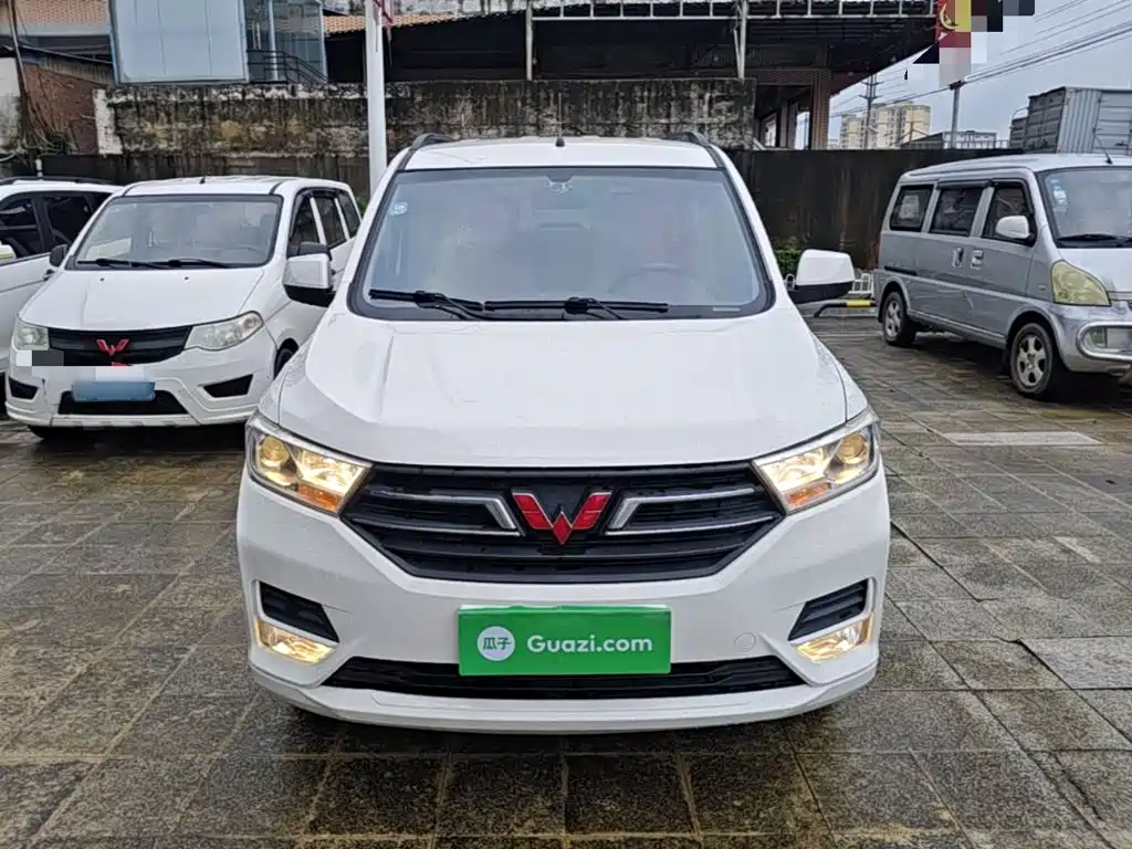 Wuling Hongguang — миниатюра 3