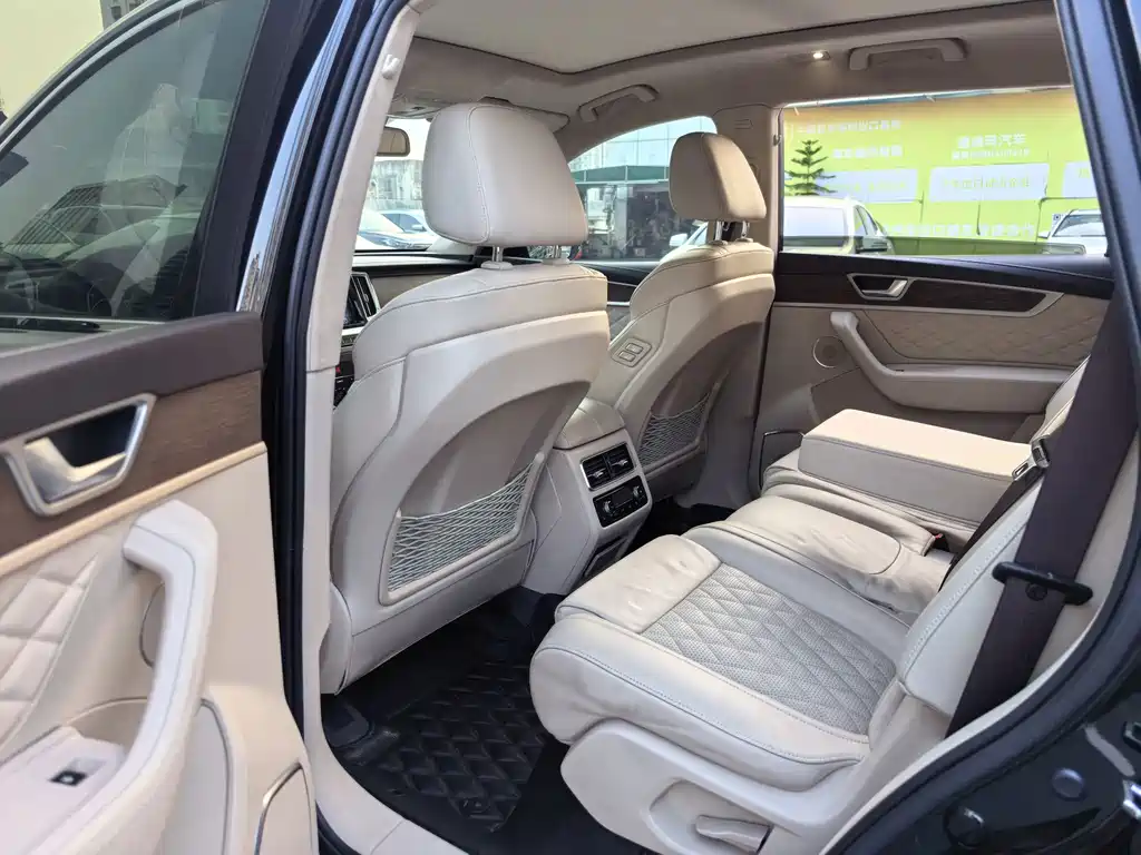 Hongqi Hongqi HS7 — миниатюра 9