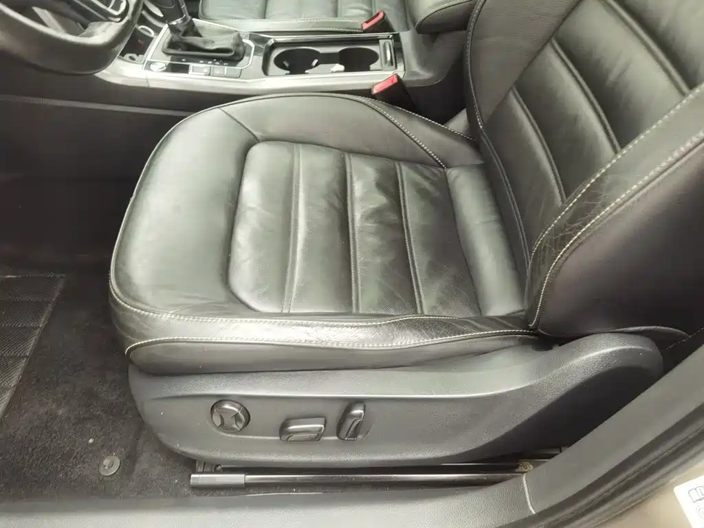 Volkswagen Passat — миниатюра 20