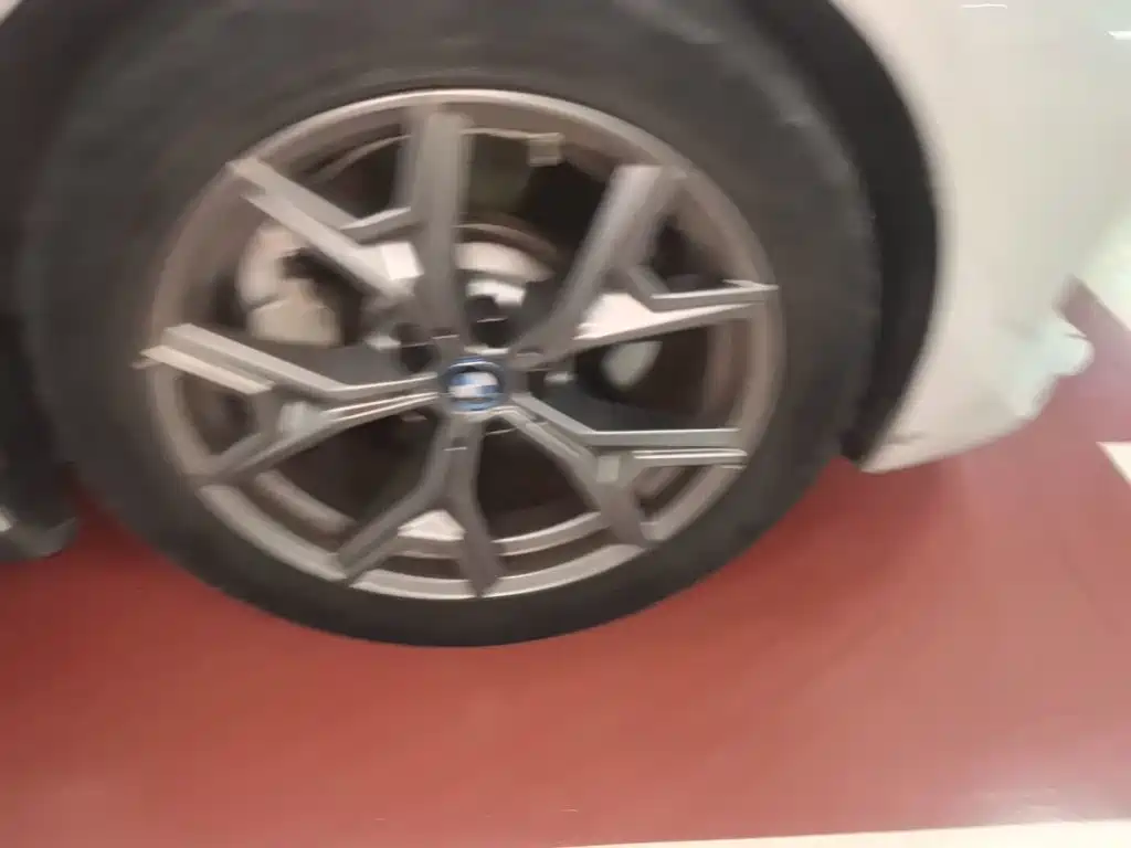 BMW i3 — миниатюра 26