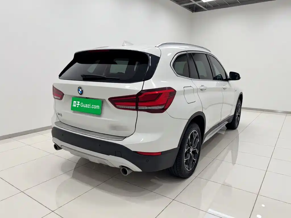 BMW X1 — миниатюра 6