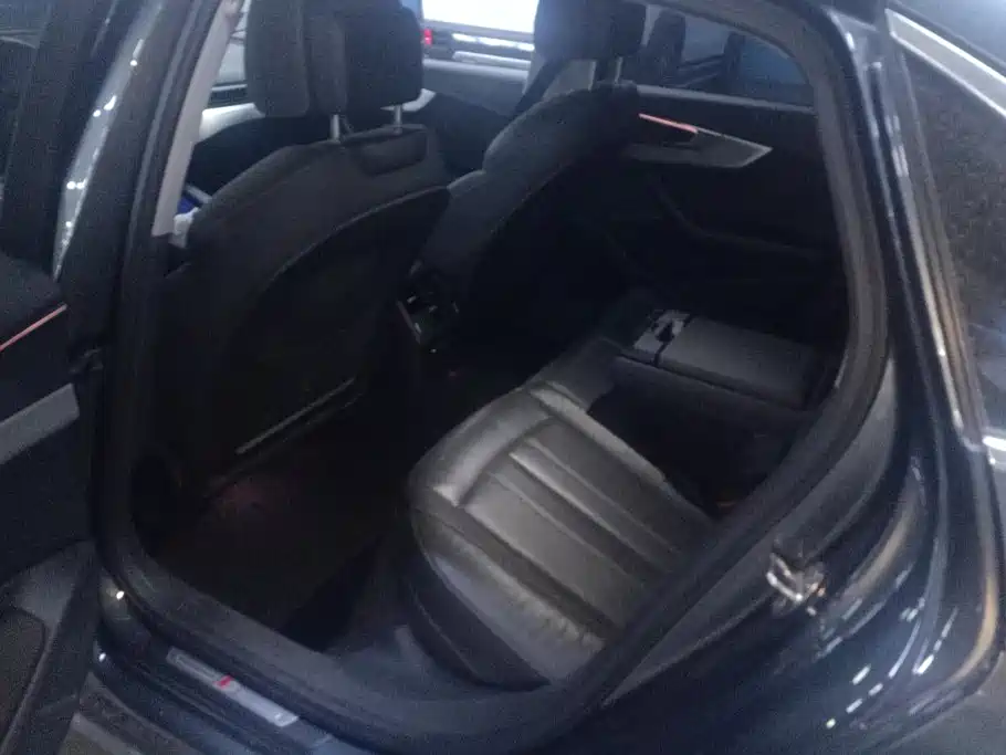 Audi A4L — миниатюра 11