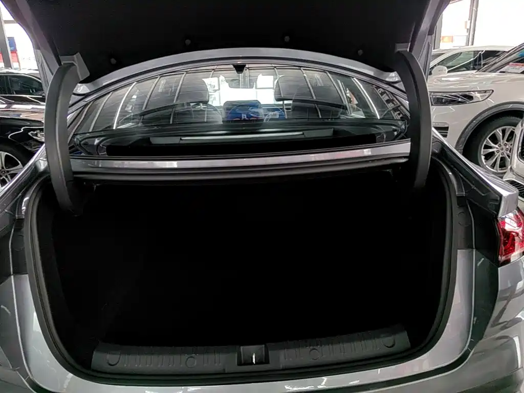 BYD Qin L — миниатюра 19
