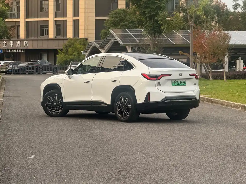 NIO NIO EC6