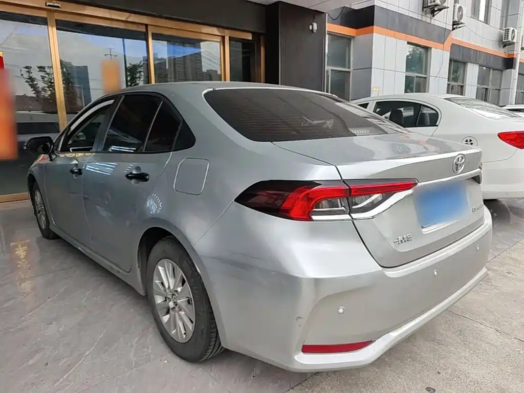 Toyota Corolla — миниатюра 5