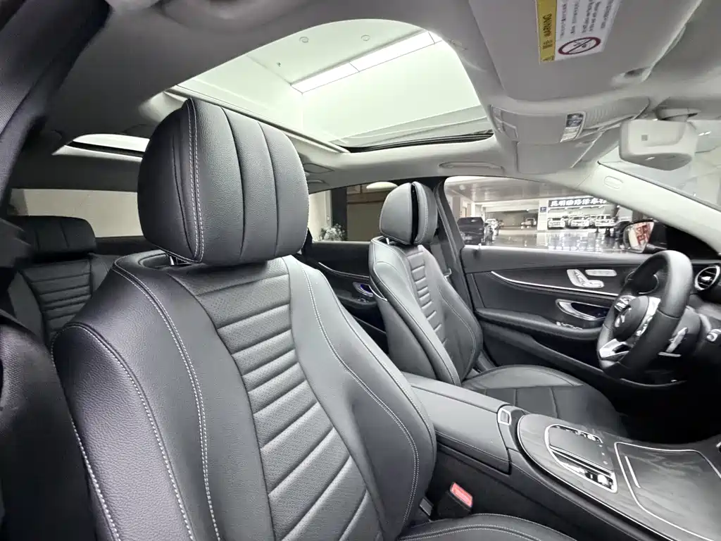 MERCEDES-BENZ E CLASS