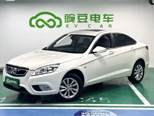 2016 BAIC EU5
