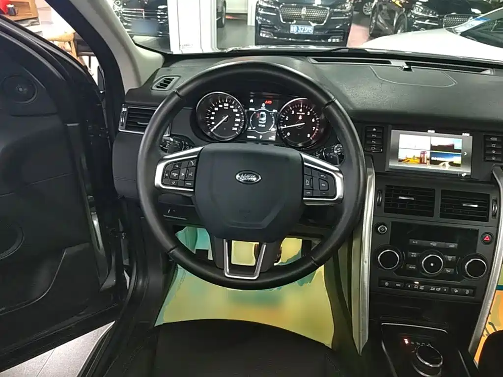 Land Rover Discovery Sport — миниатюра 11