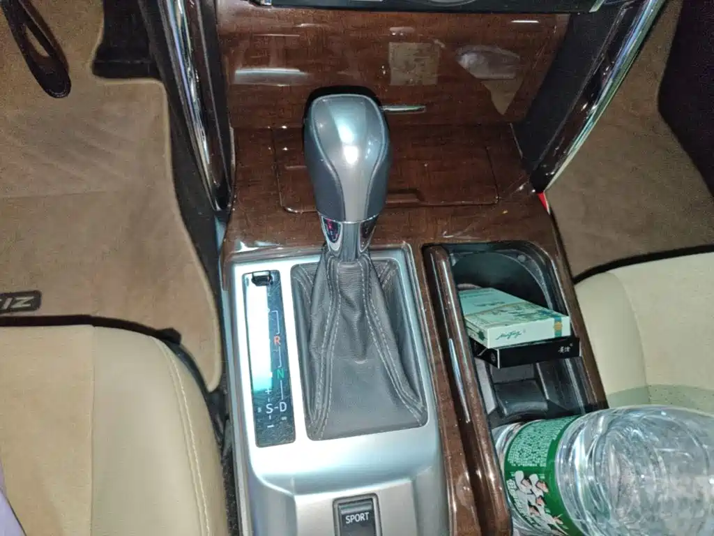 Toyota Reiz — миниатюра 14
