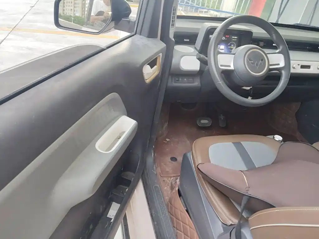 Wuling MINIEV — миниатюра 16