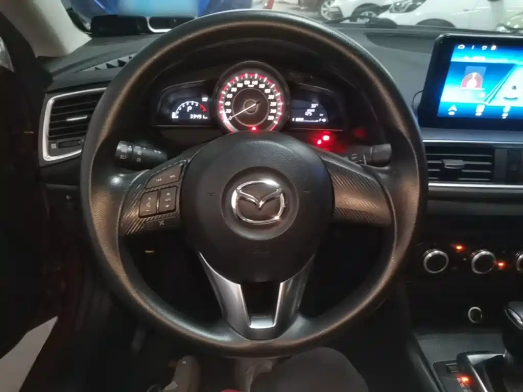 Mazda 3 Axela — миниатюра 7