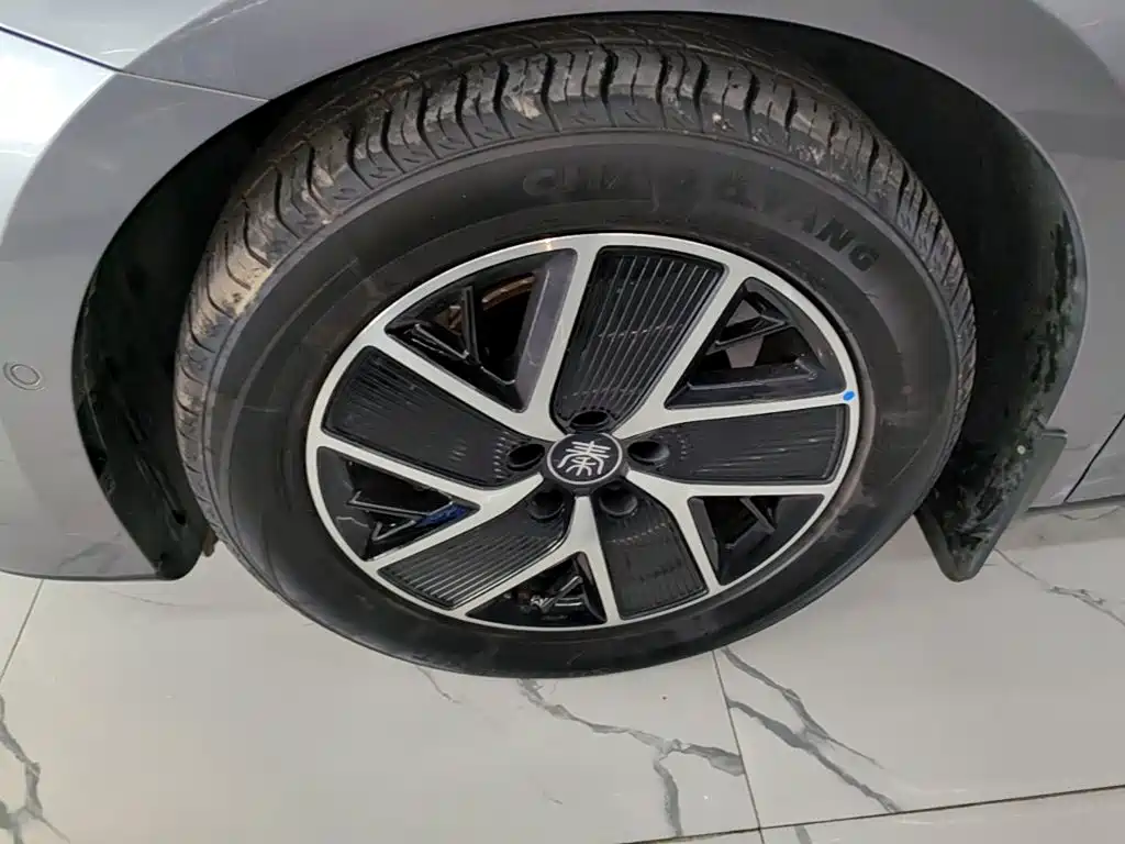 BYD Qin L — миниатюра 23