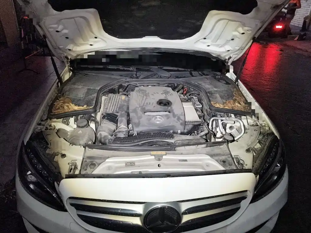 Mercedes-Benz C-Class — миниатюра 11