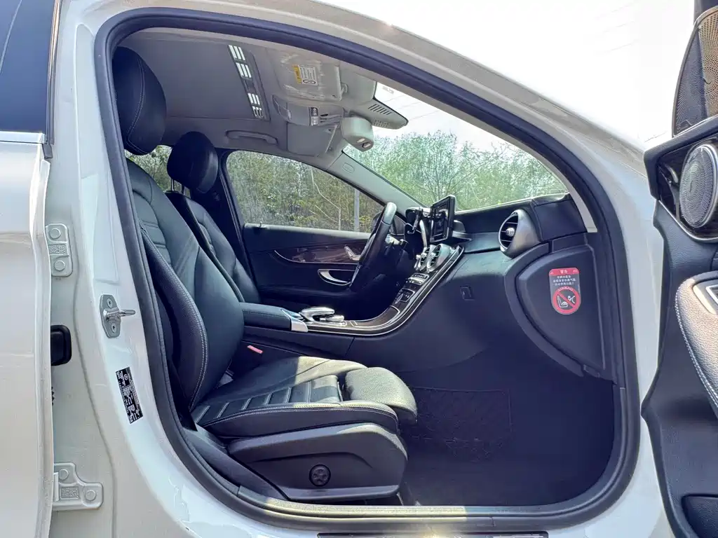 MERCEDES-BENZ C CLASS