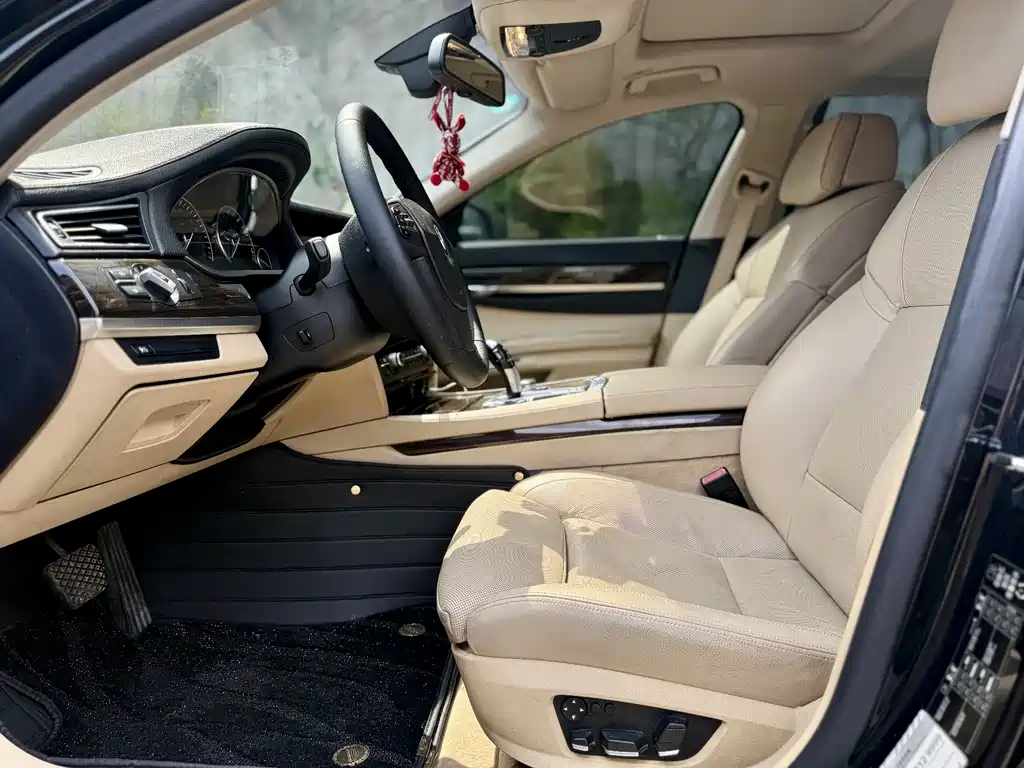 BMW 7 Series 7 2009 740Li Luxury