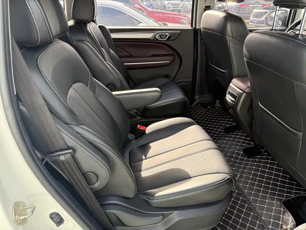 GAC Motor Trumpchi M6 — миниатюра 15