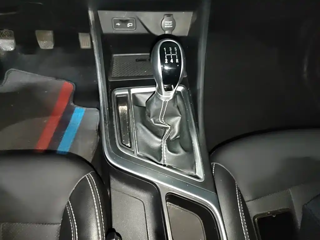 Geely Vision X3 — миниатюра 14