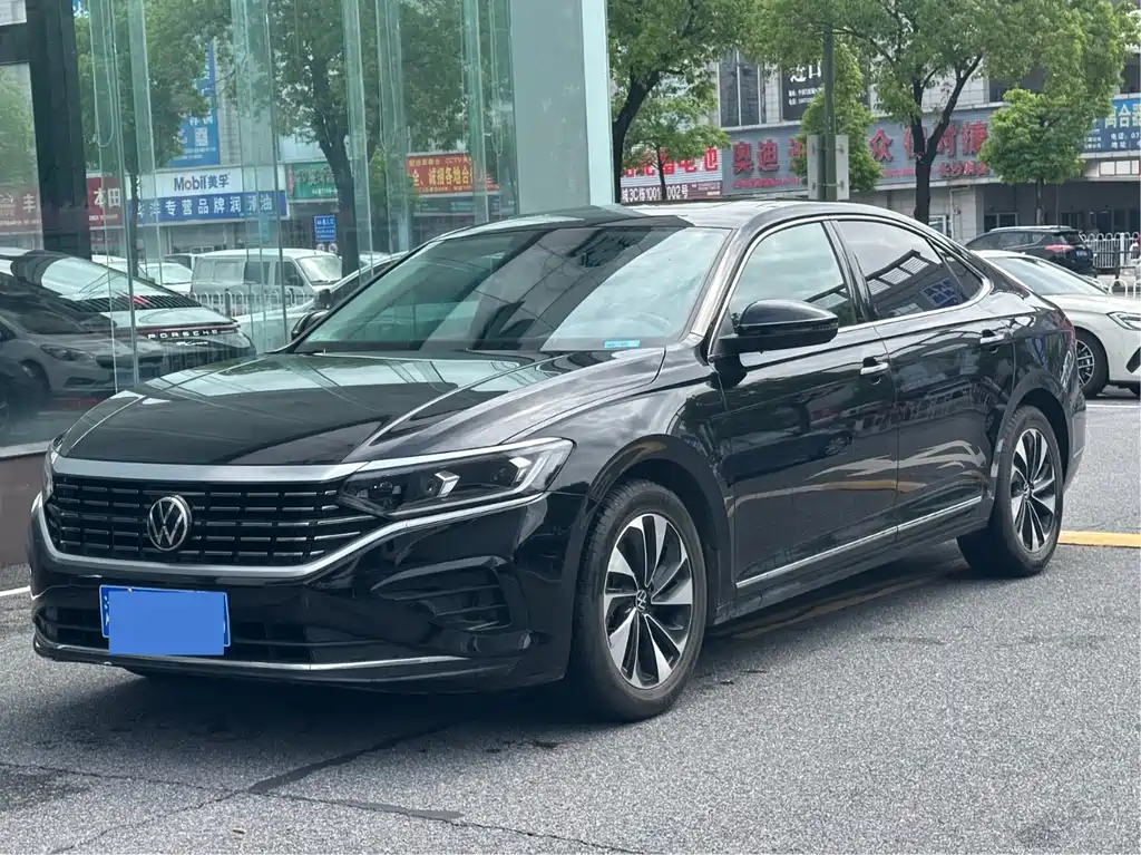 Volkswagen Passat 2022