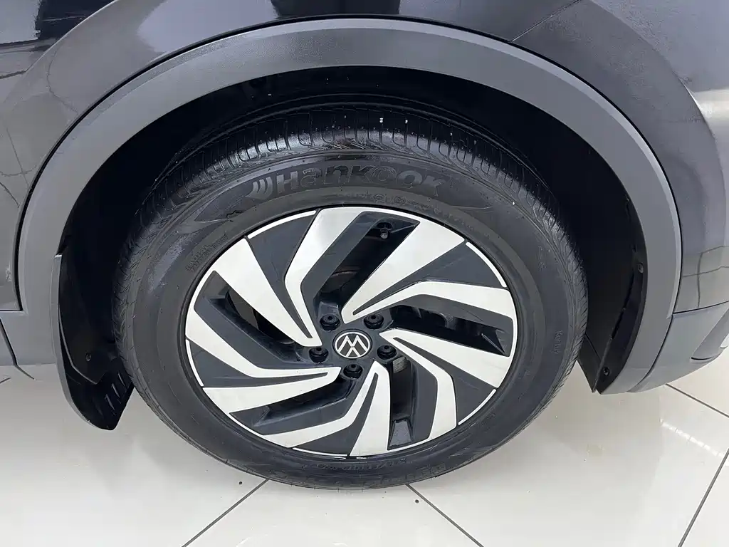 Volkswagen Tiguan L — миниатюра 24