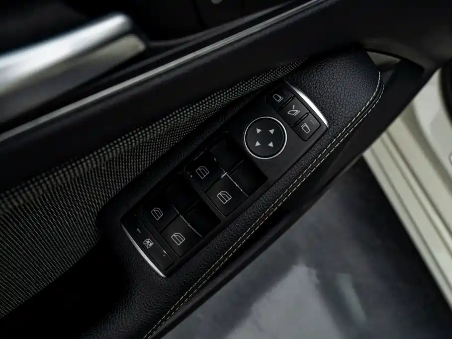 Mercedes-Benz A-Class (Import) — миниатюра 11