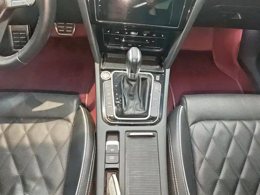 Volkswagen 迈腾 PHEV — миниатюра 16