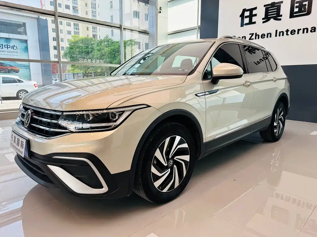 Купить Volkswagen Tiguan L