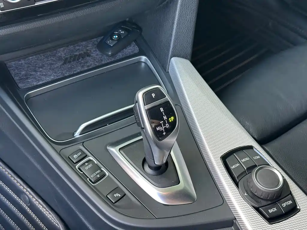 BMW 3 Series — миниатюра 14