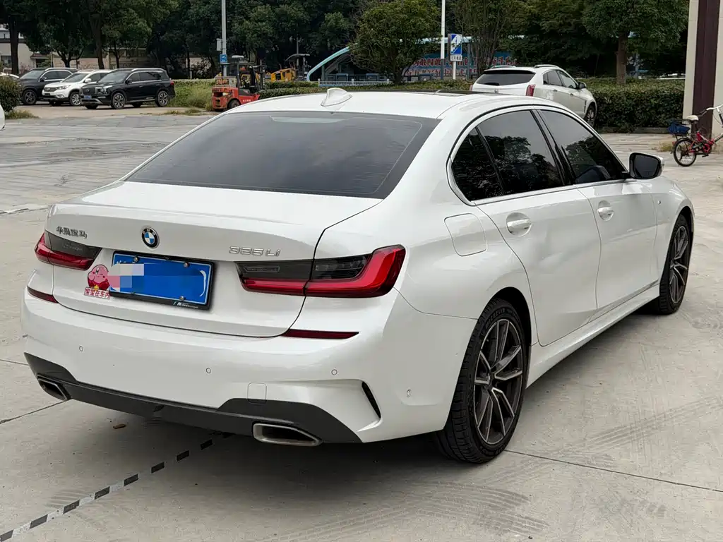 BMW 3 Series — миниатюра 6