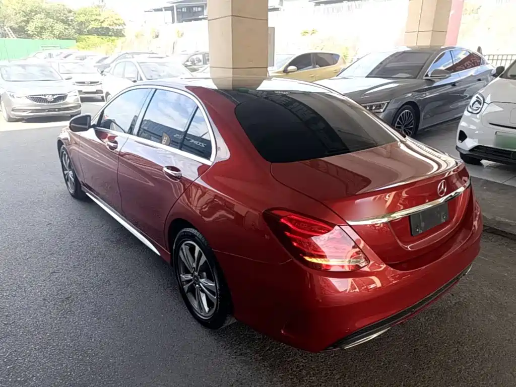 Mercedes-Benz C-Class — миниатюра 5