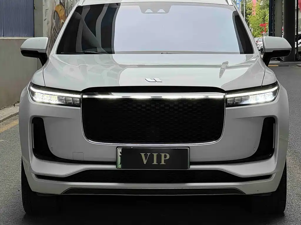 Li Auto Li ONE — миниатюра 2
