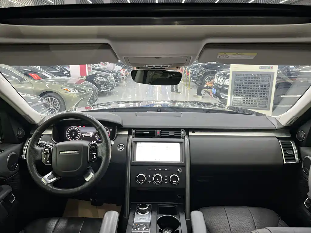 Land Rover Discovery 2020 3.0 SC V6 30