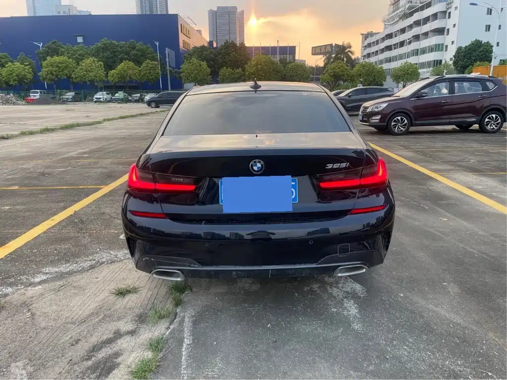 BMW 3 Series — миниатюра 5