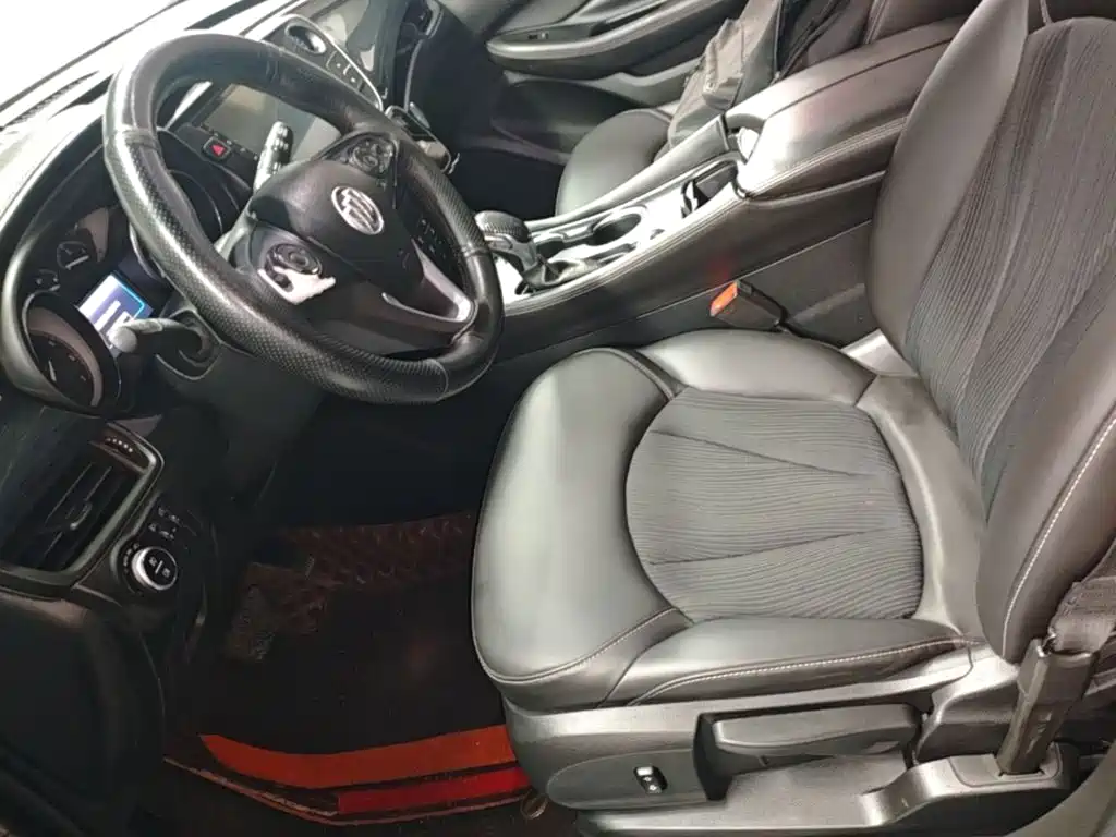 Buick Envision Plus — миниатюра 15