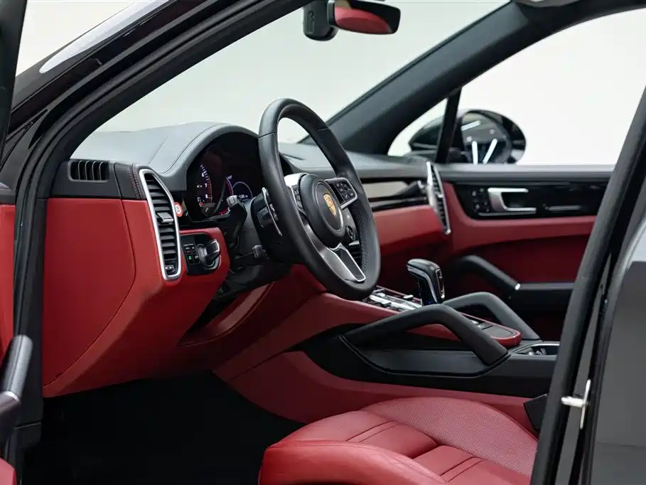 PORSCHE CAYENNE NEW ENERGY