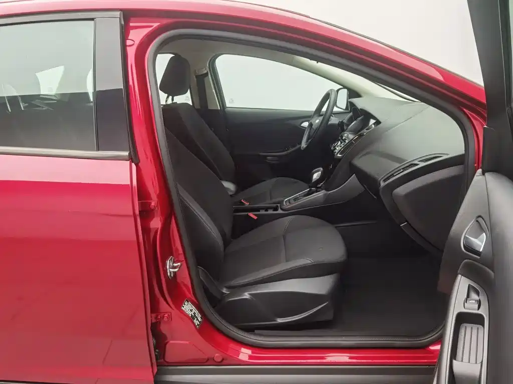 Ford Focus — миниатюра 23