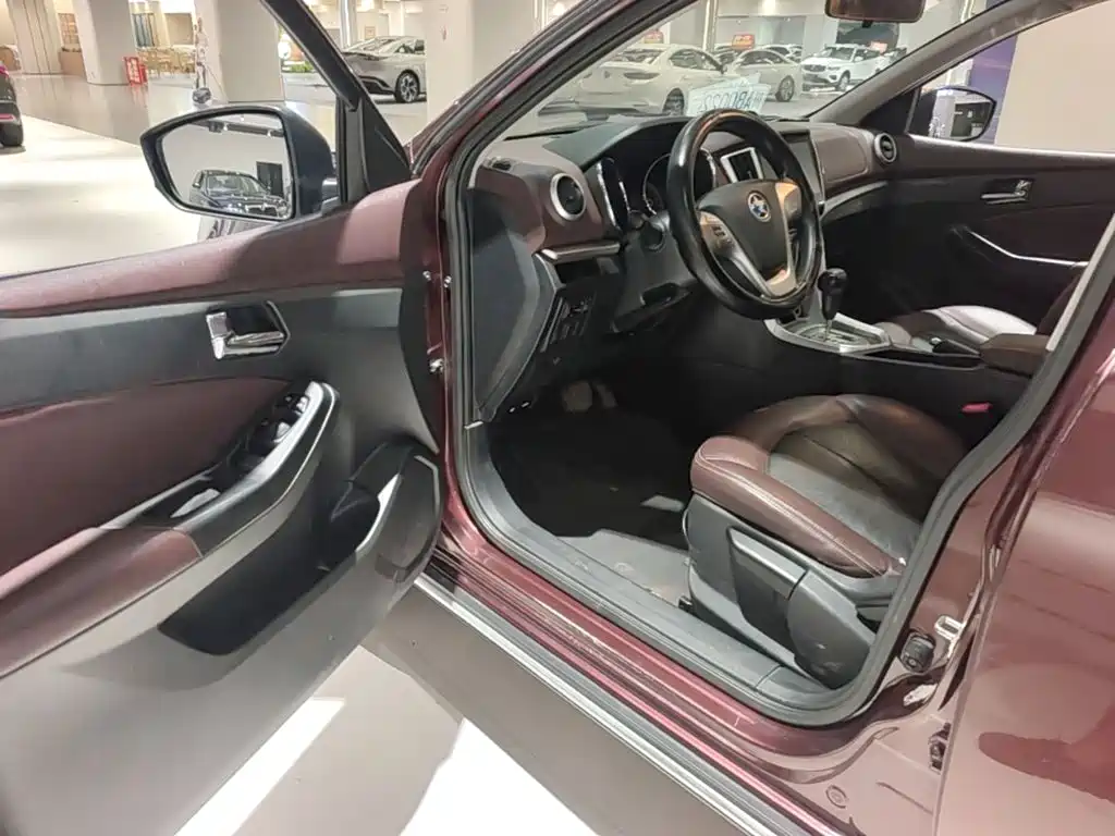 Venucia T70X — миниатюра 16