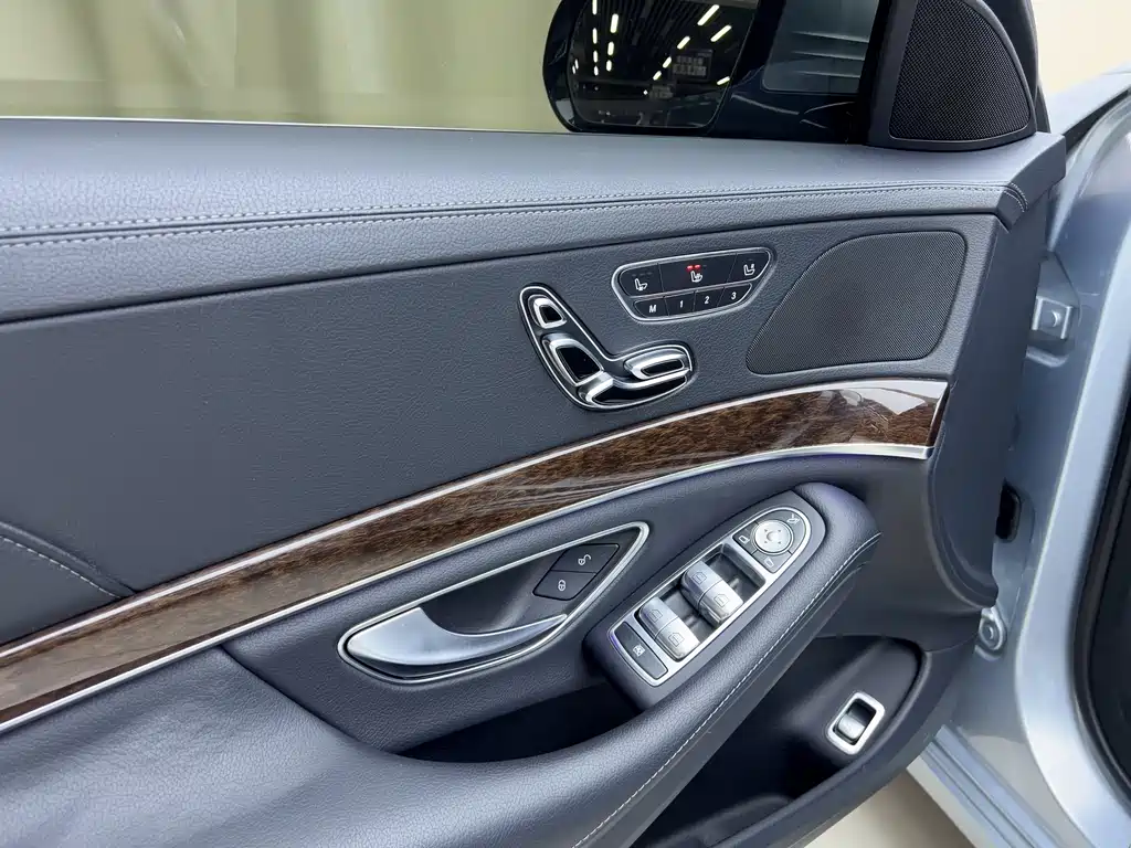 MERCEDES-BENZ S CLASS