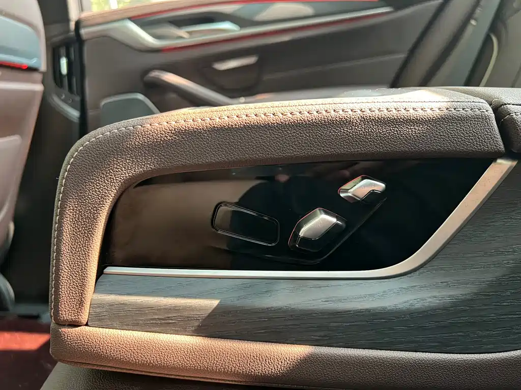 BMW 5 Series Facelift 530Li Premium Type M Sport Package, фото 14