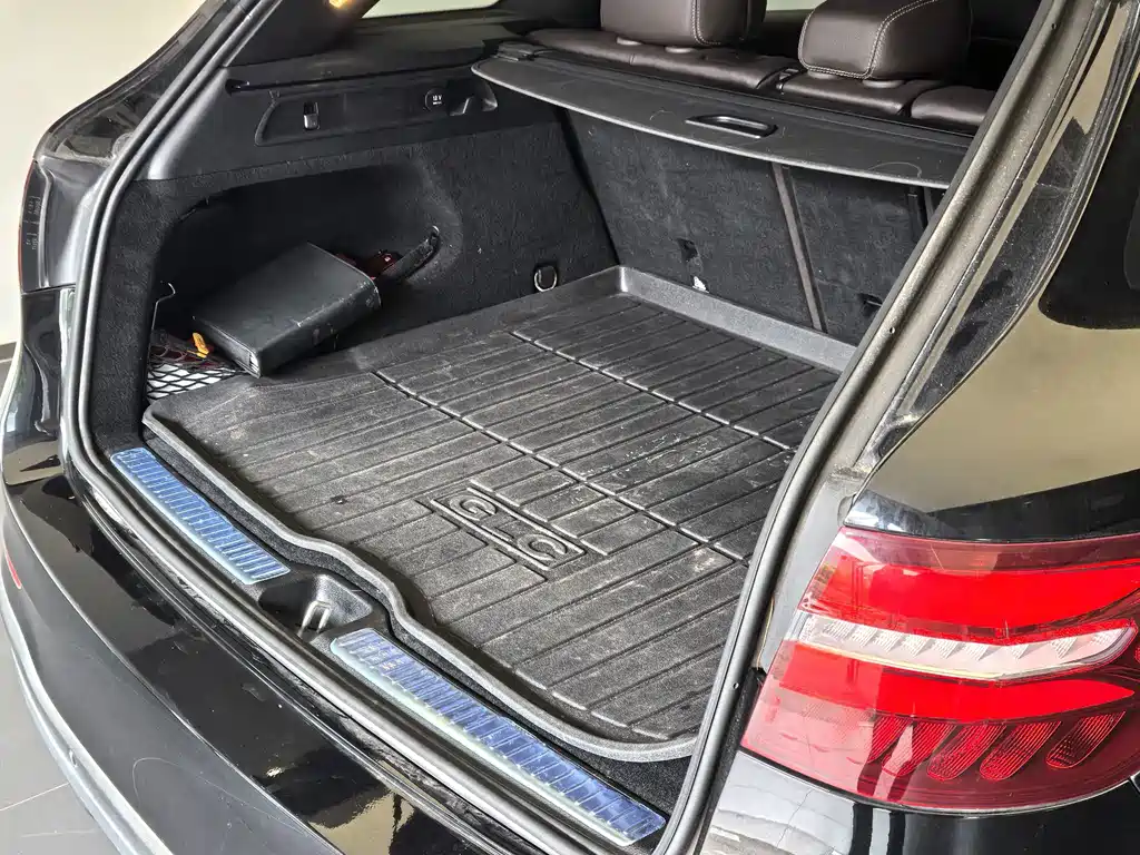 Mercedes-Benz GLC — миниатюра 7