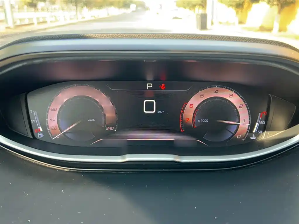 Peugeot 5008 2019 380THP 5 мест Elite