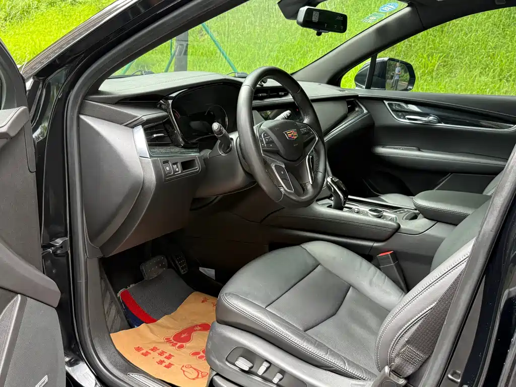 Cadillac XT5 — миниатюра 4